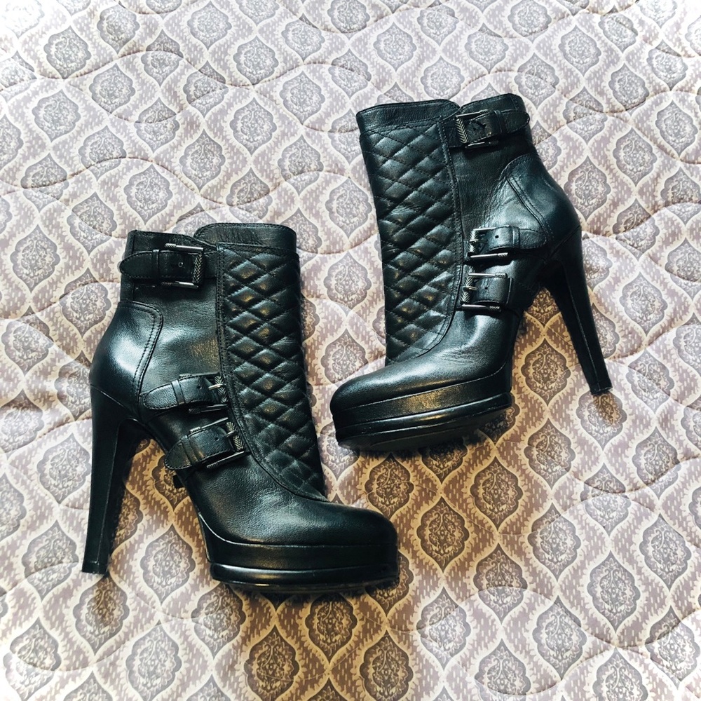 Black bootie by Nine West
